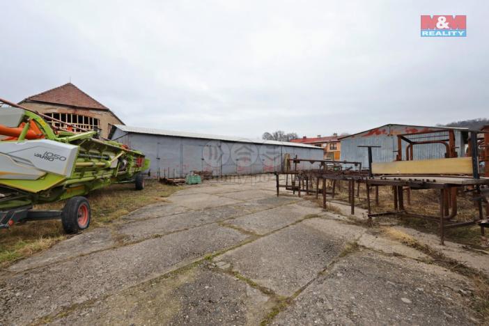 Prodej výrobních prostor, Maleč, 4000 m2