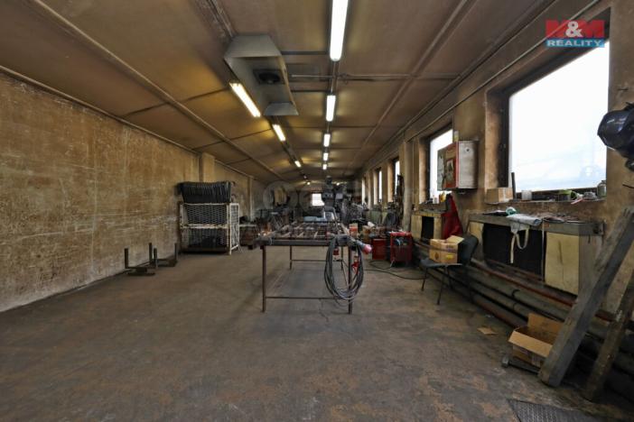 Prodej výrobních prostor, Maleč, 4000 m2