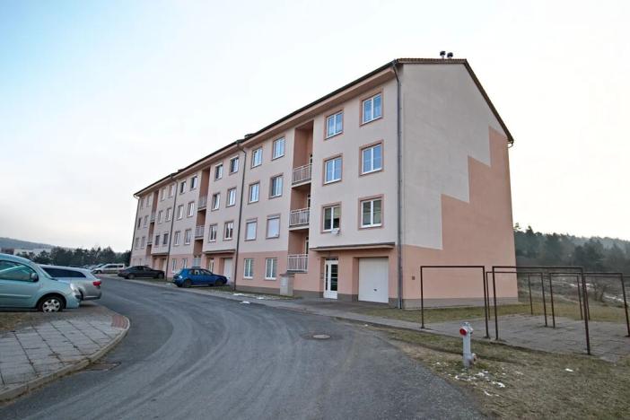 Pronájem bytu 2+kk, Holýšov, Na Stráni, 37 m2