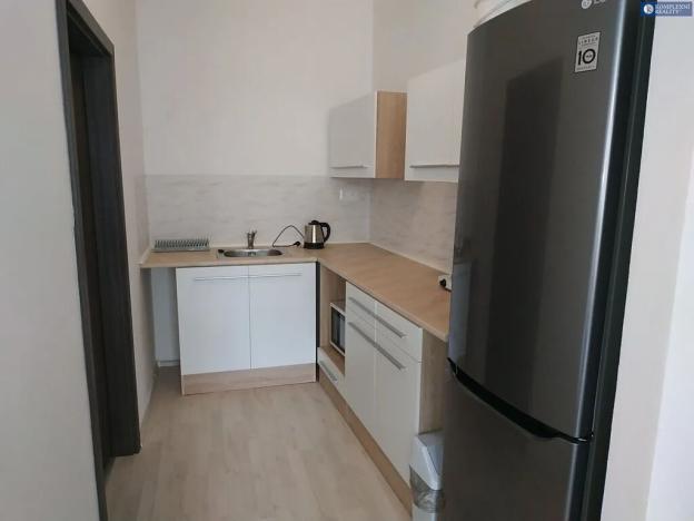 Pronájem bytu 1+kk, Tišnov, Cáhlovská, 29 m2