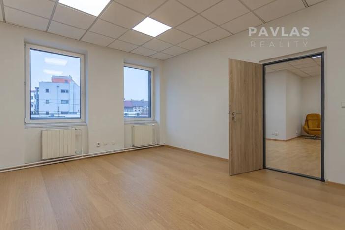 Pronájem kanceláře, České Budějovice, Rudolfovská tř., 170 m2