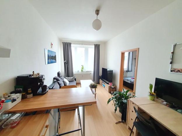 Pronájem bytu 2+kk, Praha - Košíře, Plzeňská, 40 m2