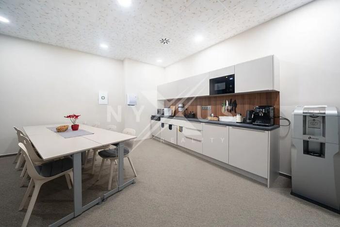 Pronájem kanceláře, Praha - Stodůlky, Jeremiášova, 267 m2