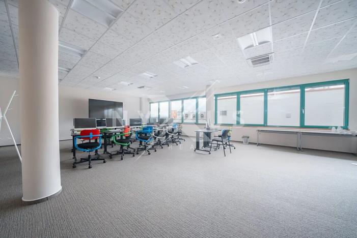 Pronájem kanceláře, Praha - Stodůlky, Jeremiášova, 741 m2