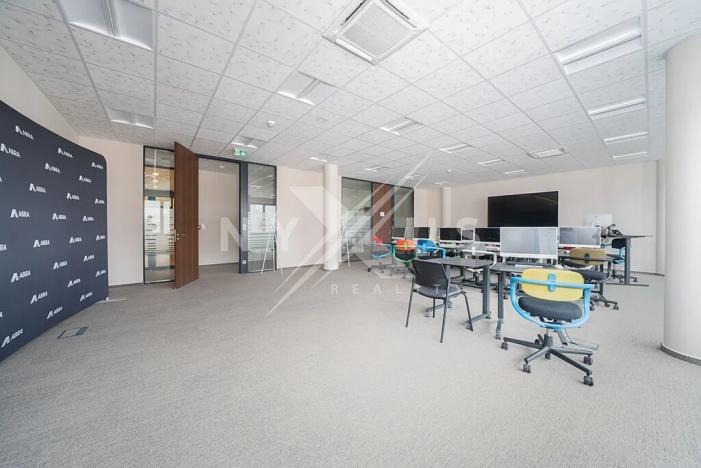 Pronájem kanceláře, Praha - Stodůlky, Jeremiášova, 741 m2