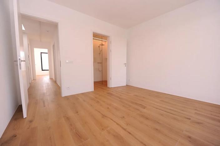 Pronájem rodinného domu, Praha - Horní Měcholupy, U Golfu, 180 m2