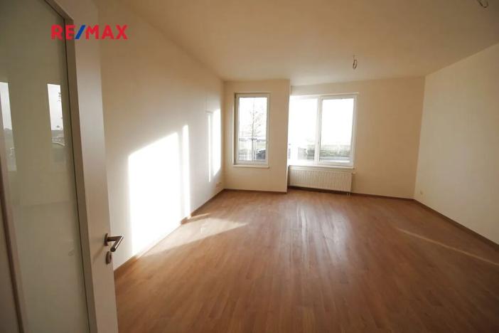 Prodej kanceláře, Praha - Dolní Počernice, Černodolská, 39 m2