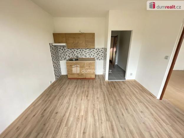 Pronájem bytu 2+kk, Jílové, Školní, 36 m2