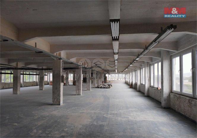 Pronájem obchodního prostoru, Varnsdorf, Bratislavská, 700 m2