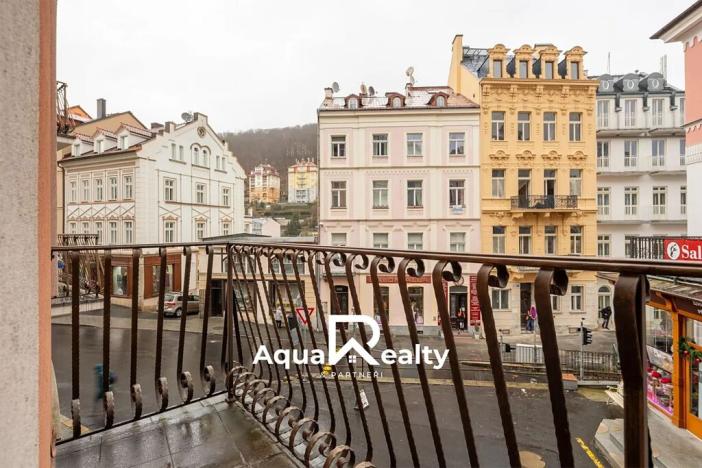 Prodej bytu 3+1, Karlovy Vary, Zámecký vrch, 99 m2