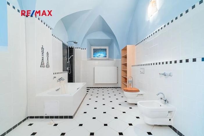 Prodej domu, Ježovy, 700 m2