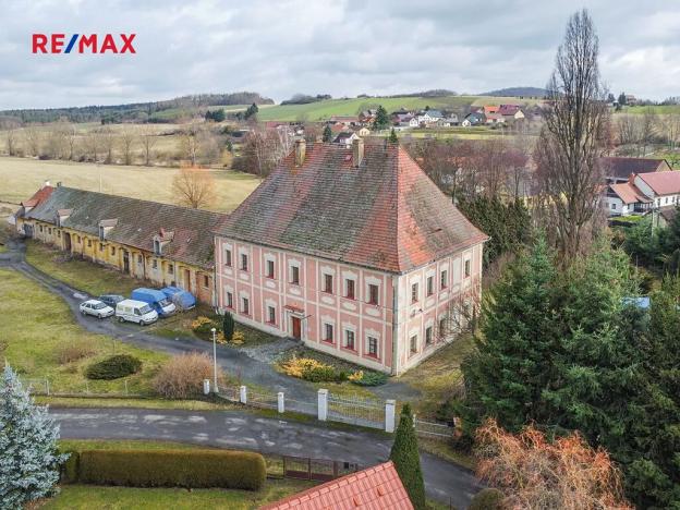 Prodej domu, Ježovy, 700 m2