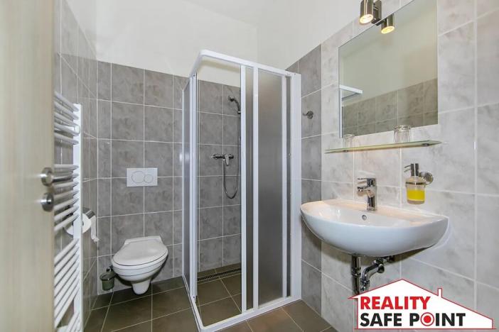 Prodej ubytování, Dobřany, Lipová, 820 m2