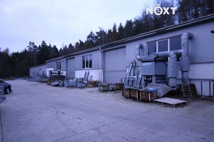 Pronájem skladu, Kralovice, 670 m2