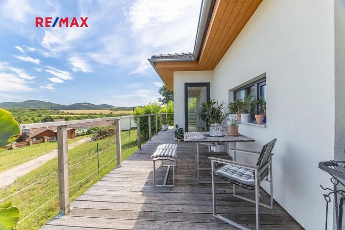 Prodej vícegeneračního domu, Bavoryně, 194 m2