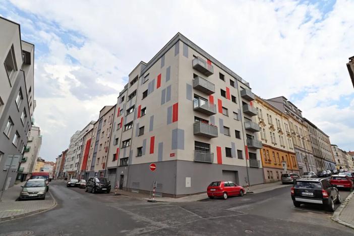 Pronájem bytu 2+kk, Plzeň, Poděbradova, 52 m2