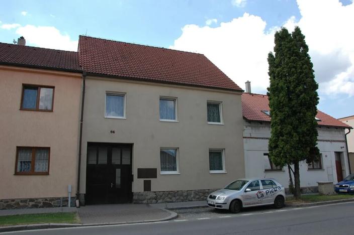 Pronájem bytu 2+1, Přeštice, 56 m2