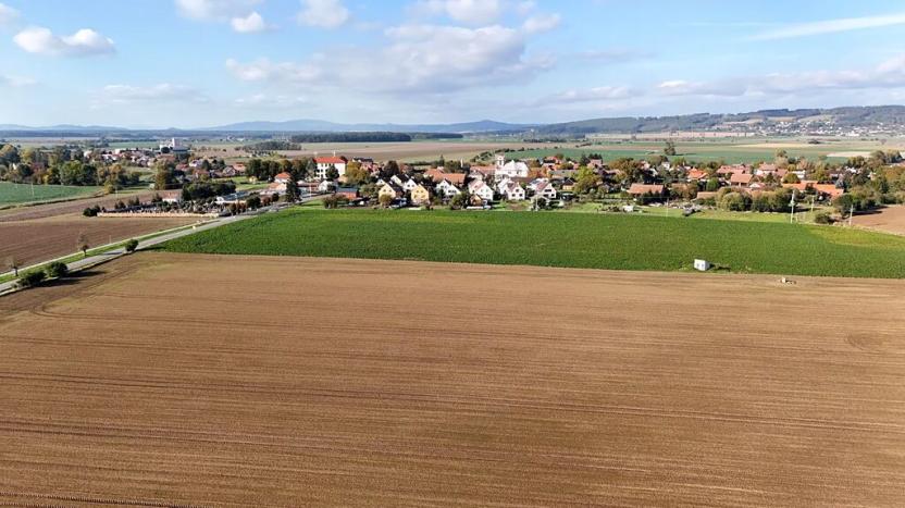 Prodej pozemku pro bydlení, Chomutice, 5197 m2