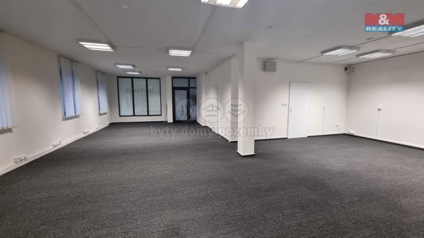 Pronájem kanceláře, Český Těšín, Ostravská, 271 m2