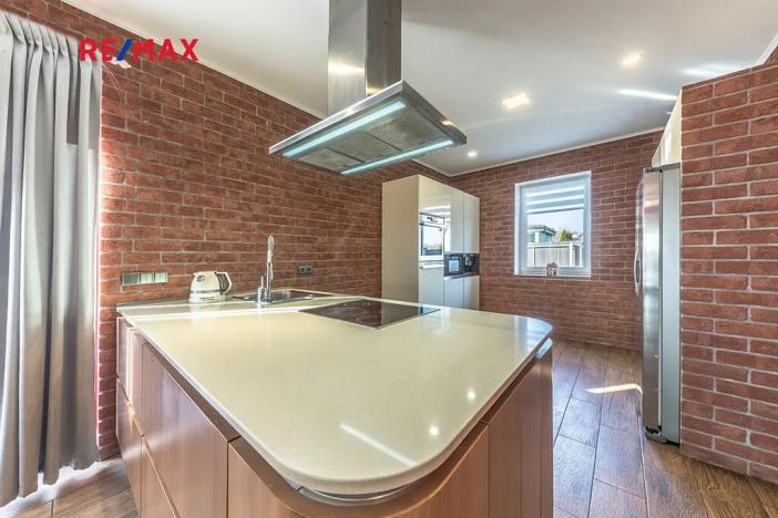 Prodej rodinného domu, Líbeznice, Nedvědova, 320 m2