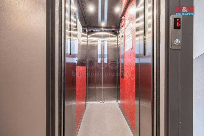 Prodej bytu 4+1, Jirkov, Tkalcovská, 88 m2