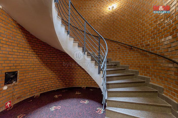 Prodej restaurace, Černotín, 2100 m2