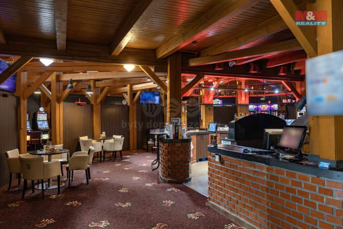 Prodej restaurace, Černotín, 2100 m2