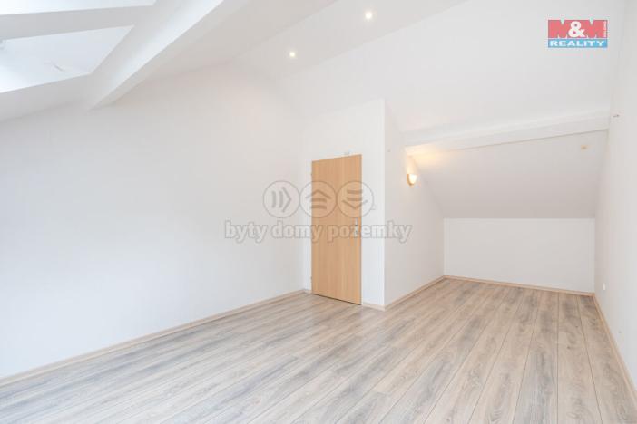 Prodej restaurace, Horní Loděnice, 166 m2