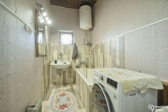 Prodej rodinného domu, Olomouc, Střední novosadská, 228 m2