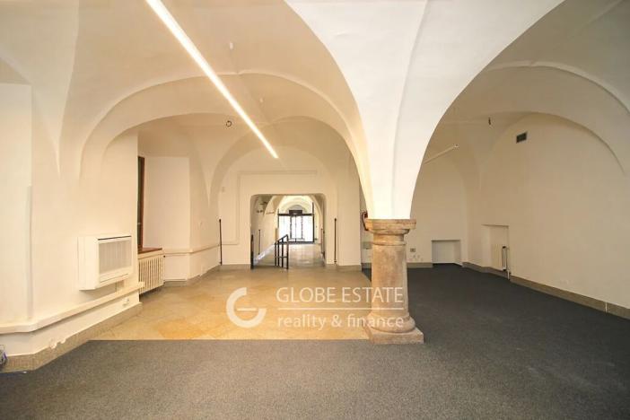 Prodej kanceláře, Jihlava, Masarykovo náměstí, 1141 m2