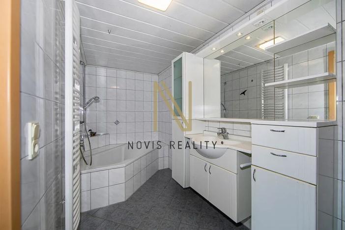 Prodej vícegeneračního domu, Regen, Německo, 213 m2