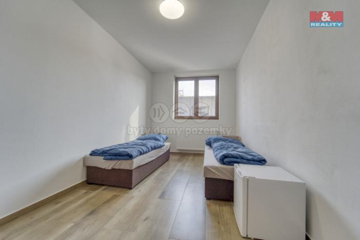 Pronájem bytu 1+kk, Kožlany, V Ouvoze, 10 m2