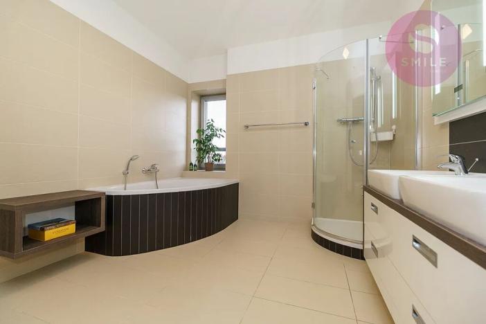 Pronájem bytu 4+1, Ostrava, Vítězná, 205 m2