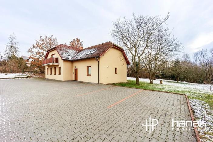 Prodej rodinného domu, Strančice, 259 m2