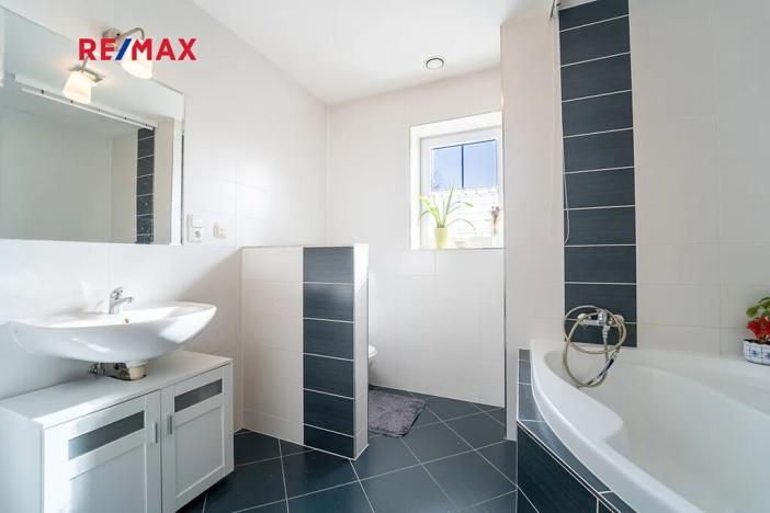 Prodej rodinného domu, Měchenice, Na Vyhlídce, 246 m2