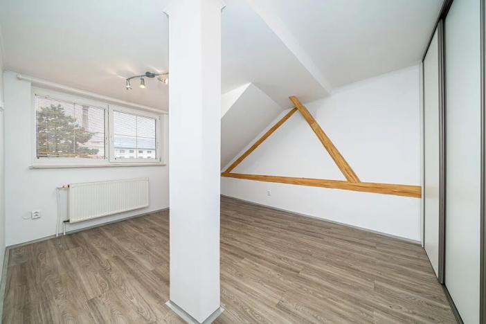 Prodej bytu 3+1, Olomouc, Chválkovická, 92 m2