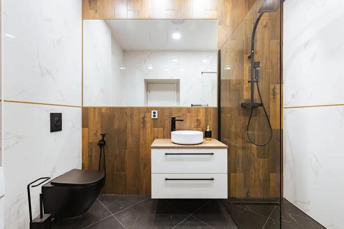 Prodej bytu 2+kk, Horní Planá, Náměstí, 59 m2