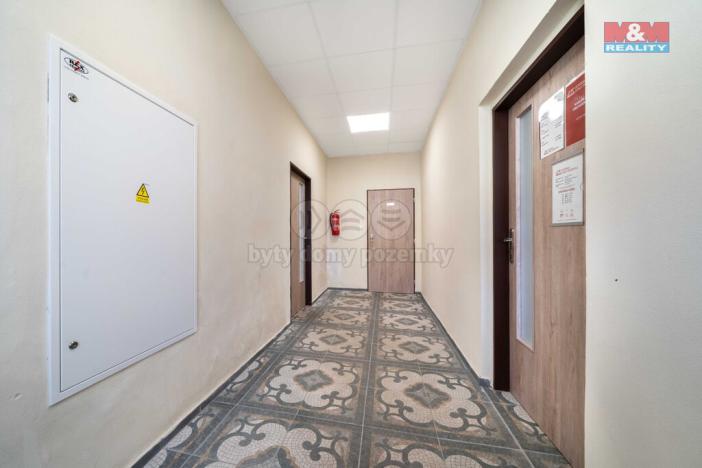 Pronájem restaurace, Nepomuk, Husova, 124 m2