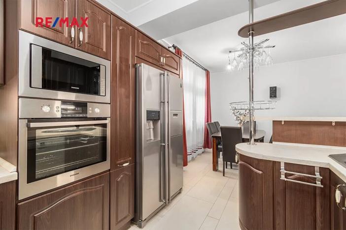 Prodej rodinného domu, Plzeň, Plzenecká, 245 m2