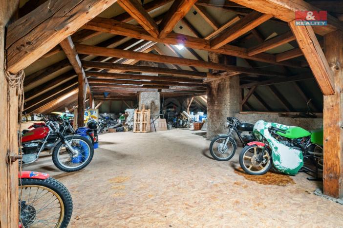 Prodej obchodního prostoru, Povrly, Český Bukov, 580 m2