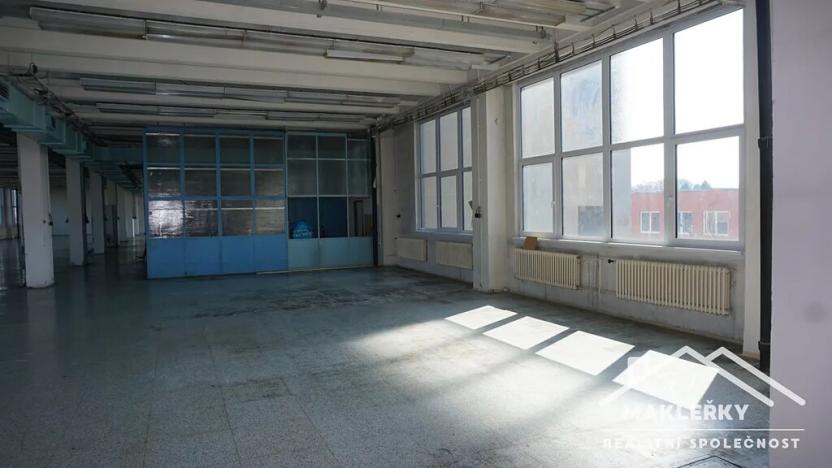Pronájem skladu, Kolín, Havlíčkova, 1000 m2