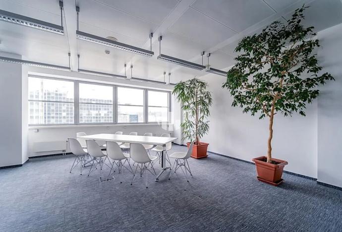 Pronájem kanceláře, Praha - Karlín, Ke Štvanici, 574 m2
