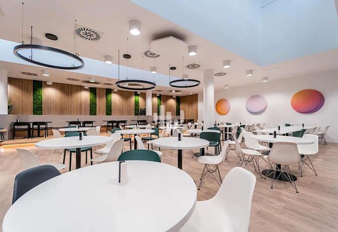 Pronájem kanceláře, Praha - Karlín, Ke Štvanici, 574 m2