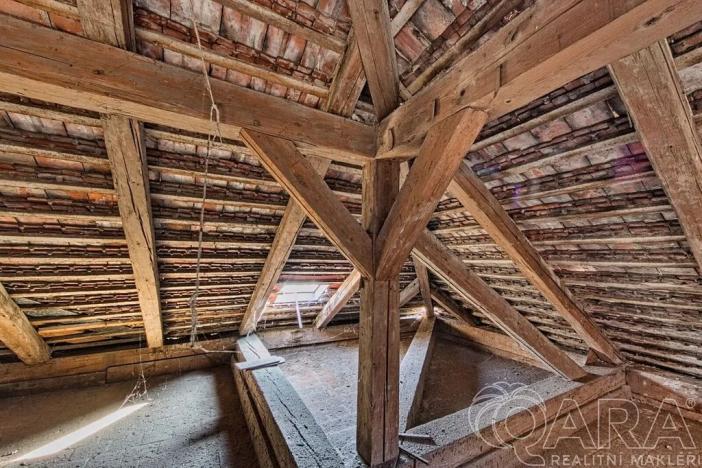 Prodej rodinného domu, Zásmuky, Komenského nám., 600 m2