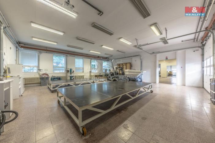 Pronájem výrobních prostor, Kolomuty, 519 m2