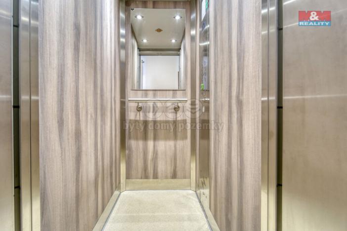 Prodej bytu 3+1, Cheb, Dvořákova, 82 m2