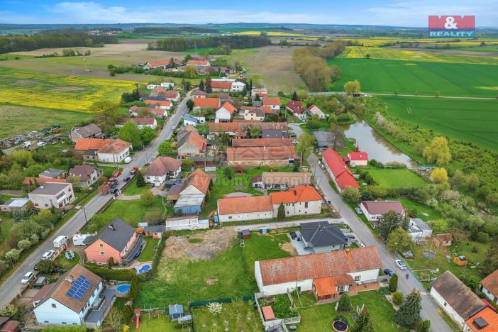 Prodej pozemku pro bydlení, Sezemice - Kladina, 1108 m2