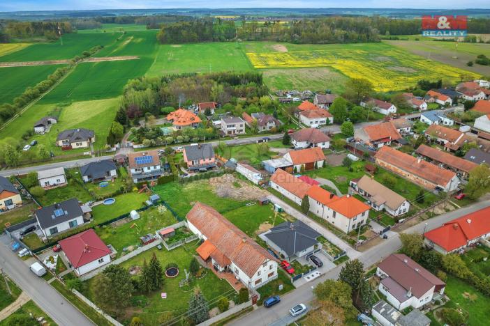 Prodej pozemku pro bydlení, Sezemice - Kladina, 1108 m2