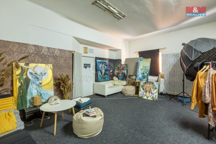 Prodej obchodního prostoru, Louny, Mírové náměstí, 1353 m2