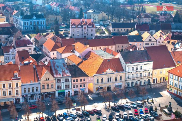 Prodej obchodního prostoru, Louny, Mírové náměstí, 1353 m2